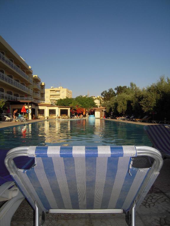 Sunquest Gardens Holiday Resort Limassol Extérieur photo