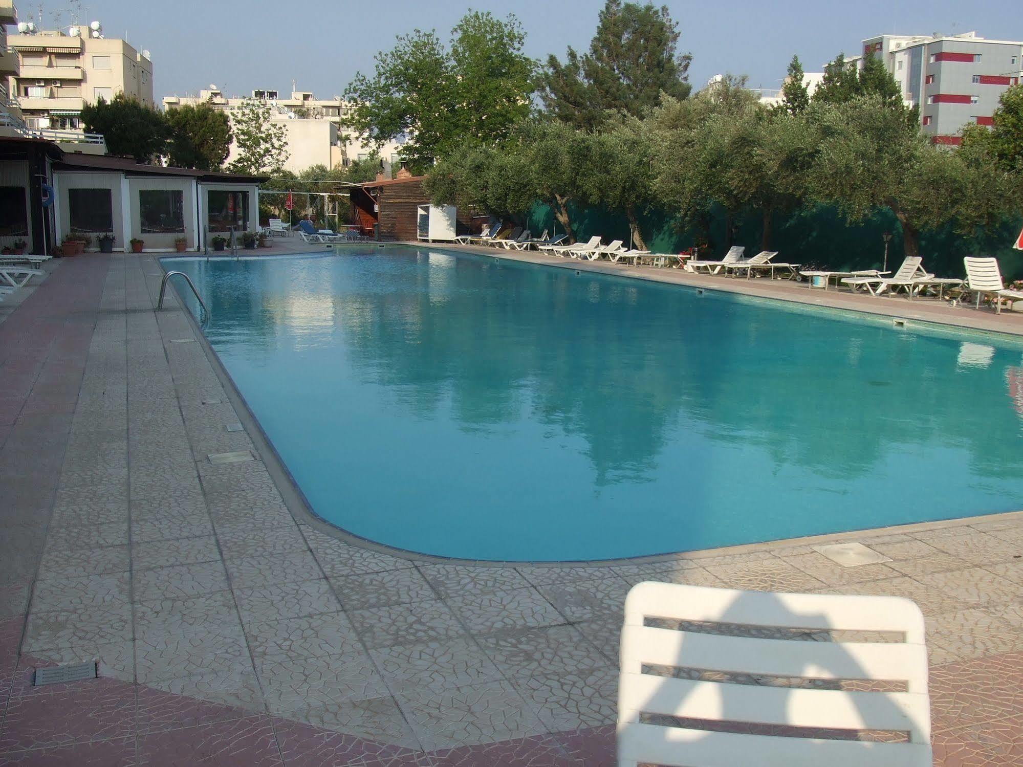 Sunquest Gardens Holiday Resort Limassol Extérieur photo