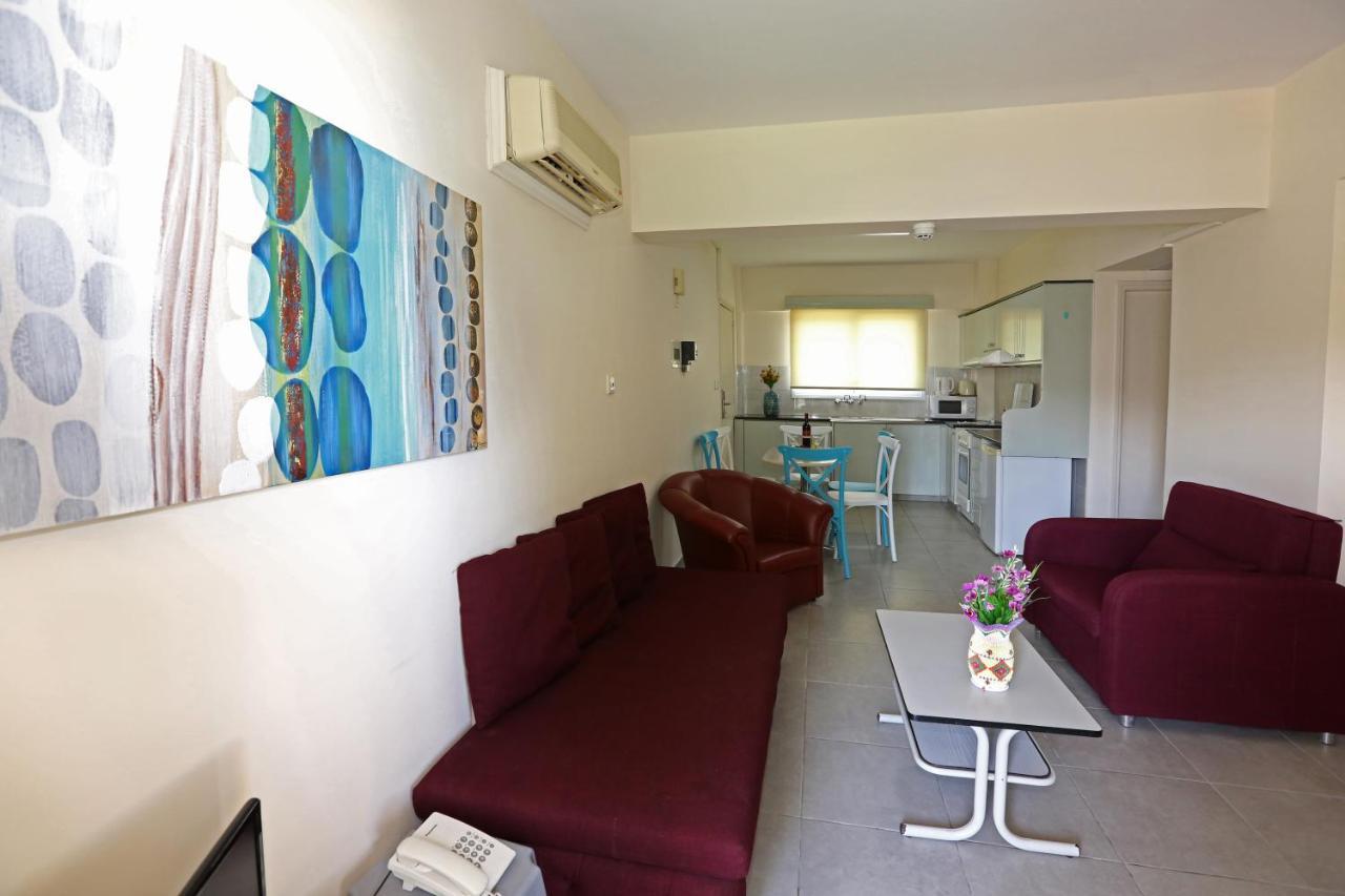 Sunquest Gardens Holiday Resort Limassol Extérieur photo