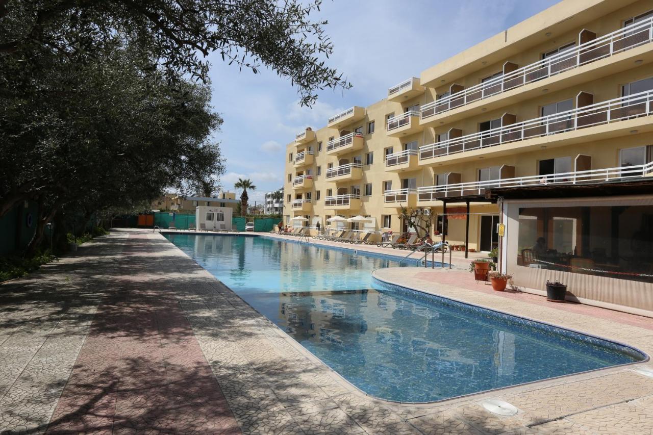 Sunquest Gardens Holiday Resort Limassol Extérieur photo