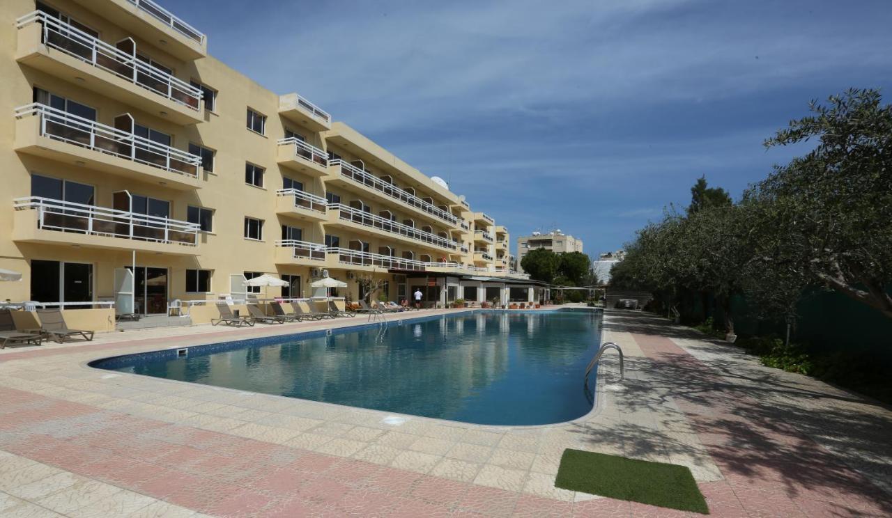Sunquest Gardens Holiday Resort Limassol Extérieur photo
